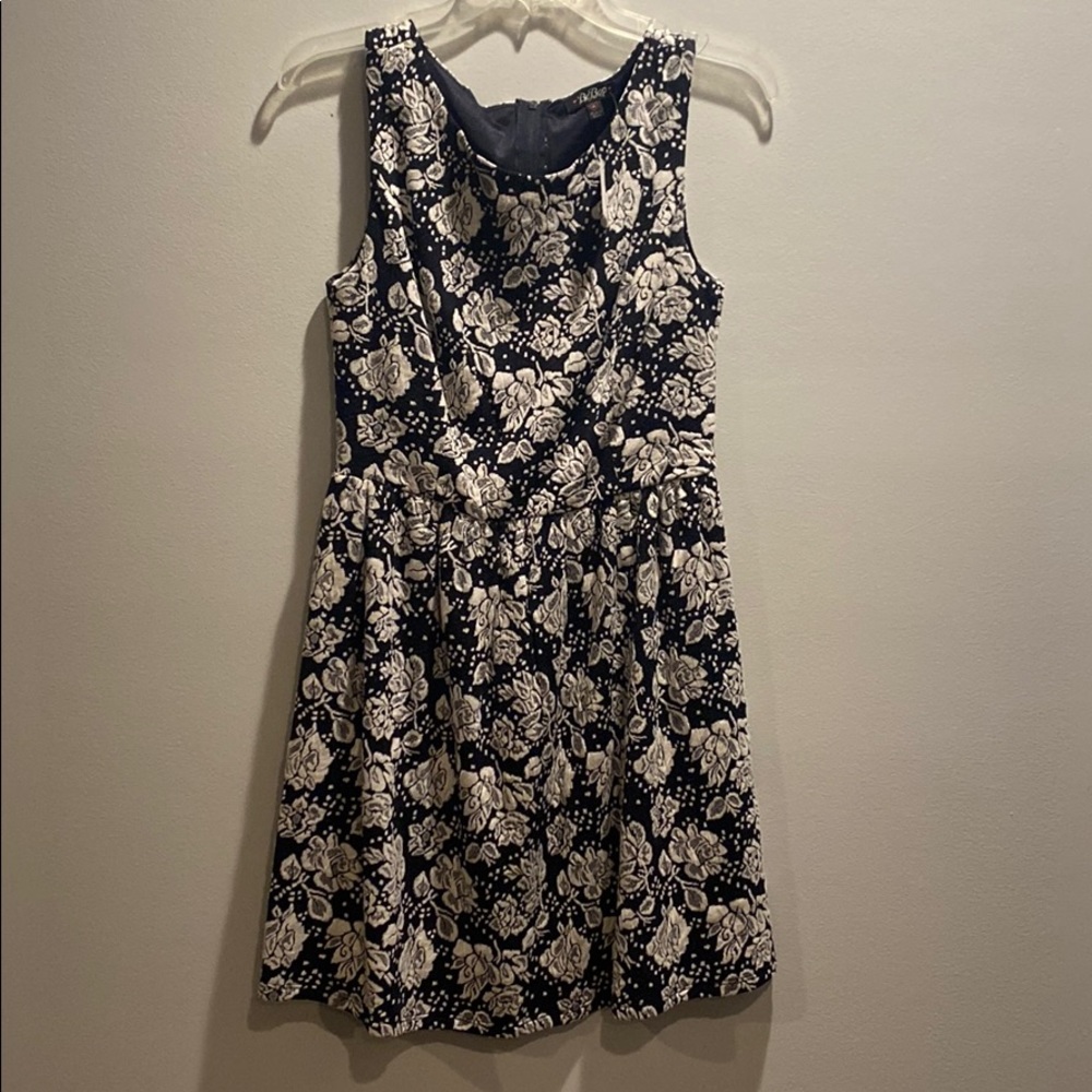 Women’s Dress